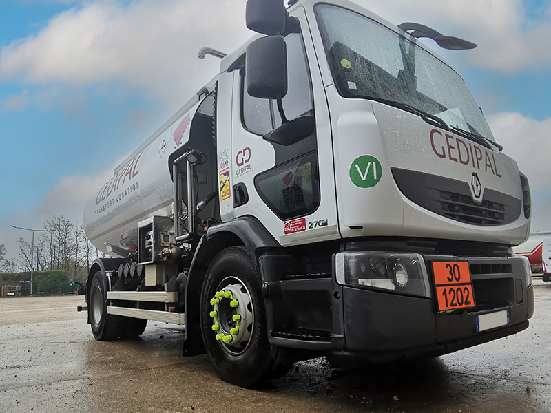 Camion de transport de matière dangereuse en vrac GEDIPAL